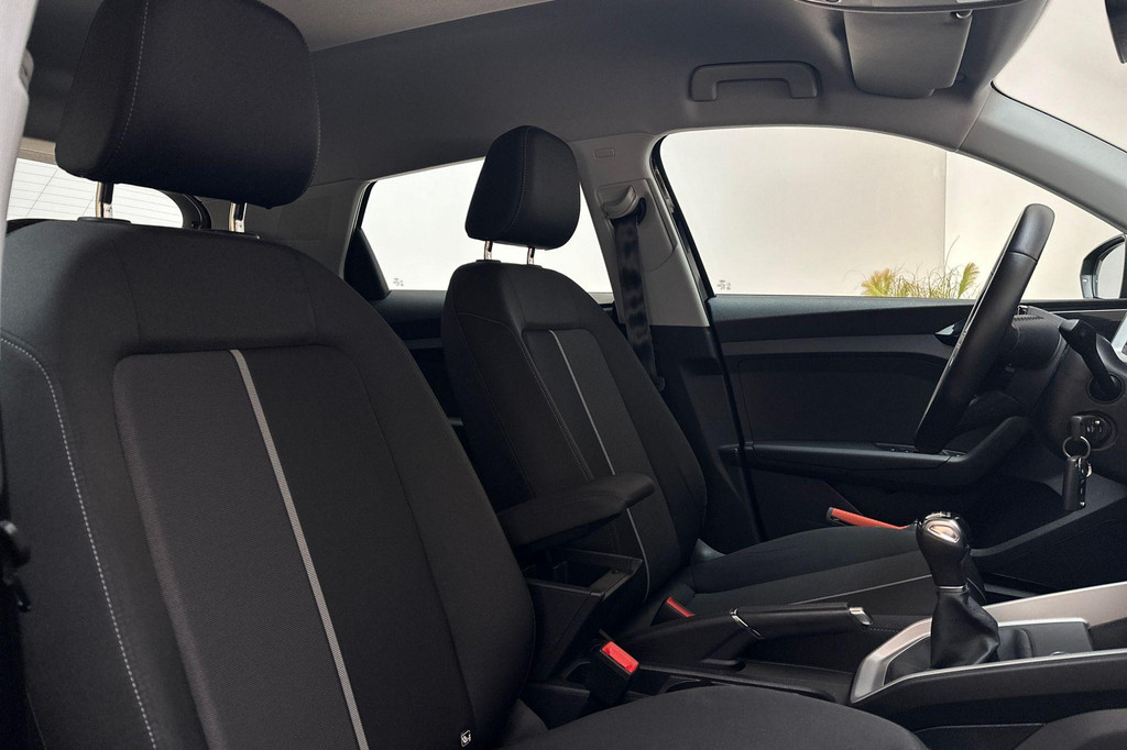 Audi A1 (R882GK) met abonnement