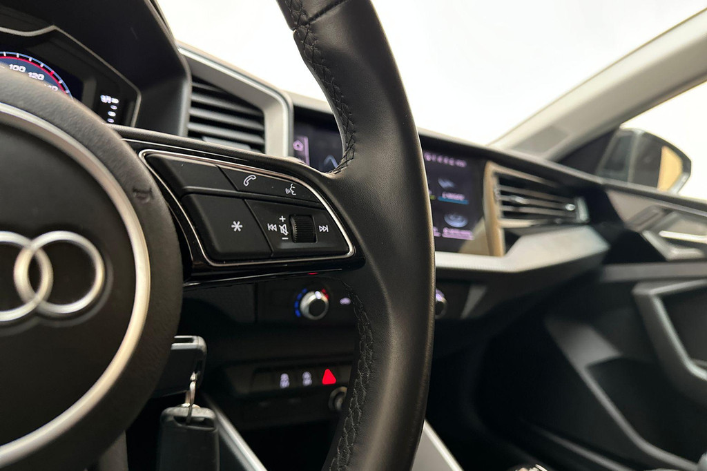 Audi A1 (R882GK) met abonnement