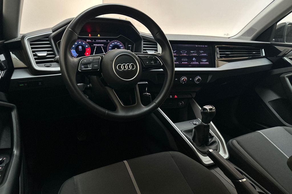 Audi A1 (R882GK) met abonnement