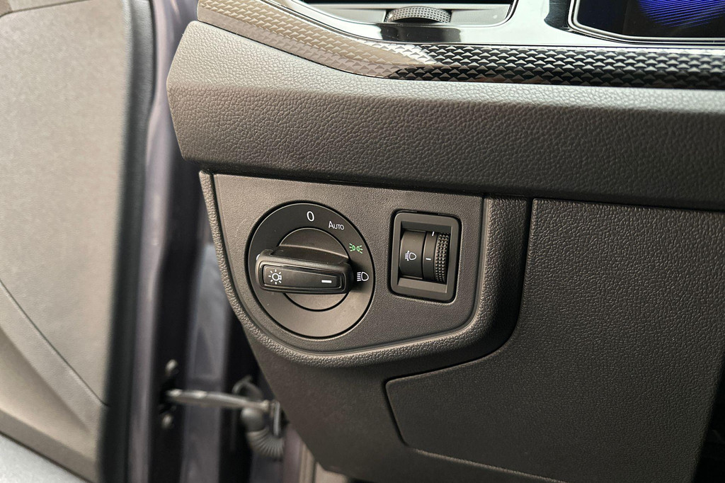 Volkswagen Taigo (T114TB) met abonnement