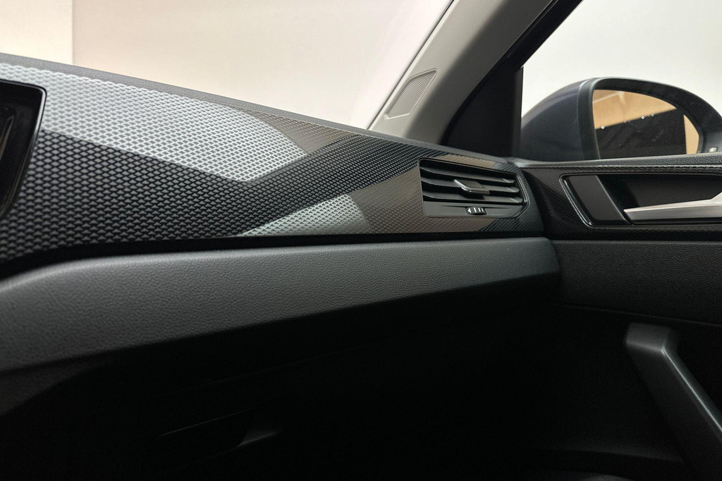 Volkswagen Taigo (T114TB) met abonnement