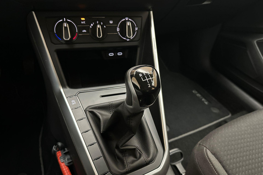 Volkswagen Taigo (T114TB) met abonnement