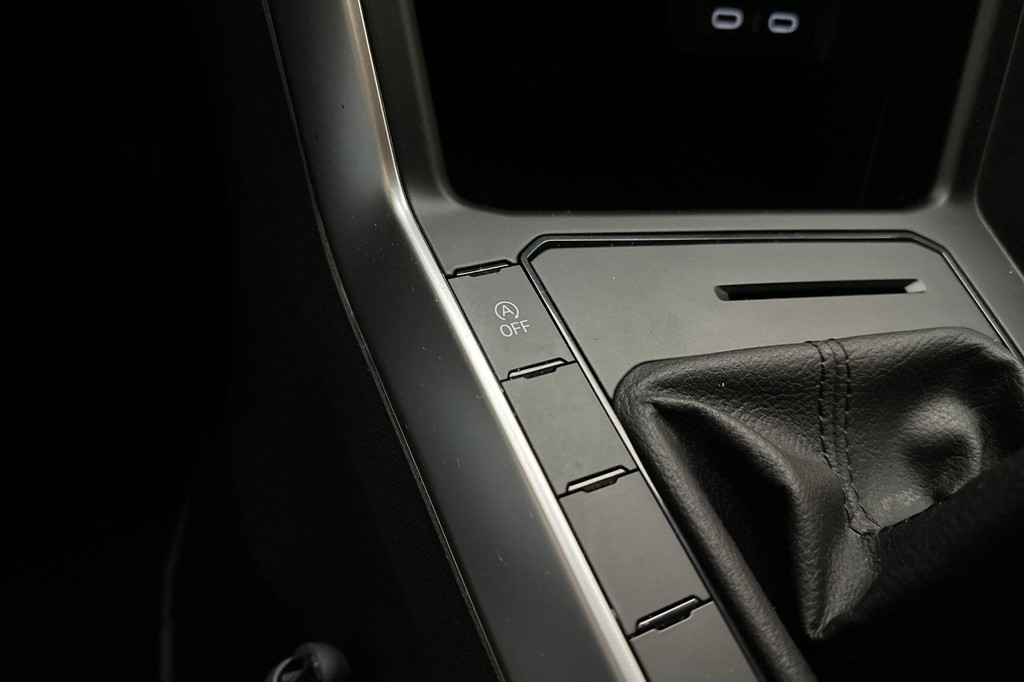 Volkswagen Taigo (T114TB) met abonnement