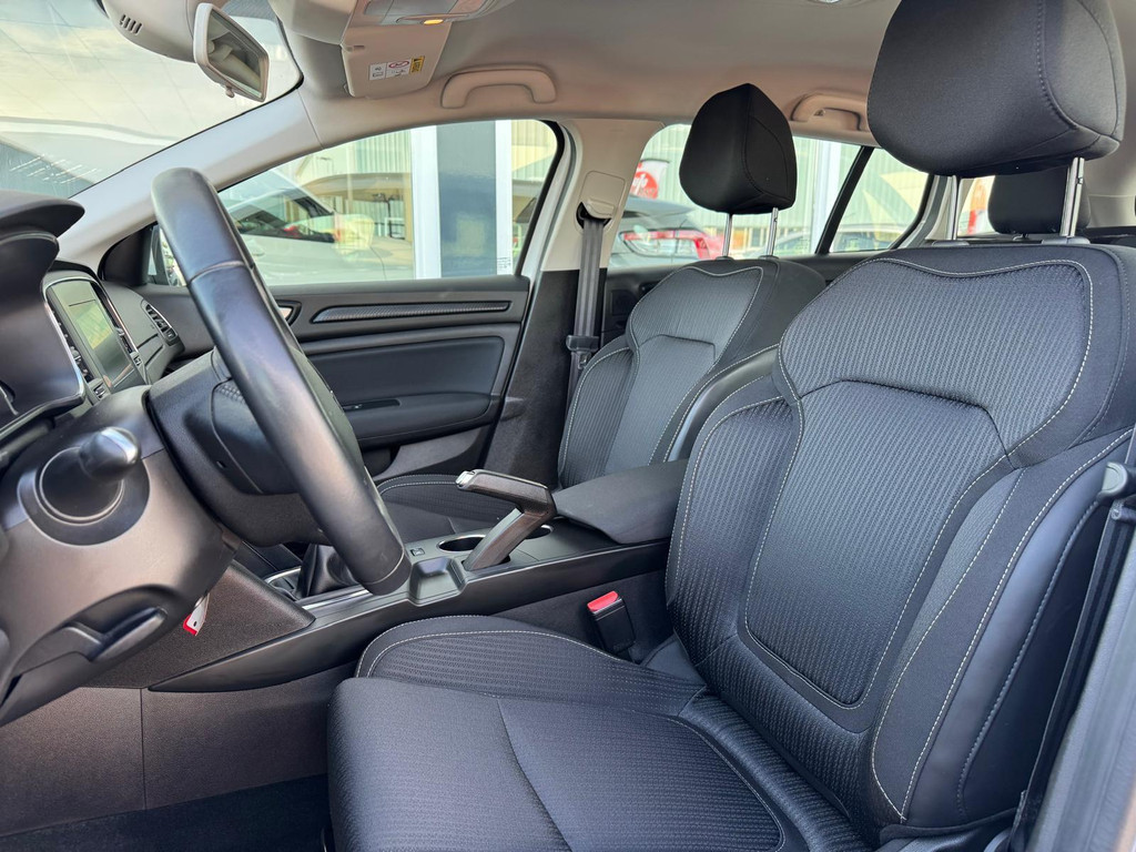 Renault MEGANE Estate (J798JF) met abonnement