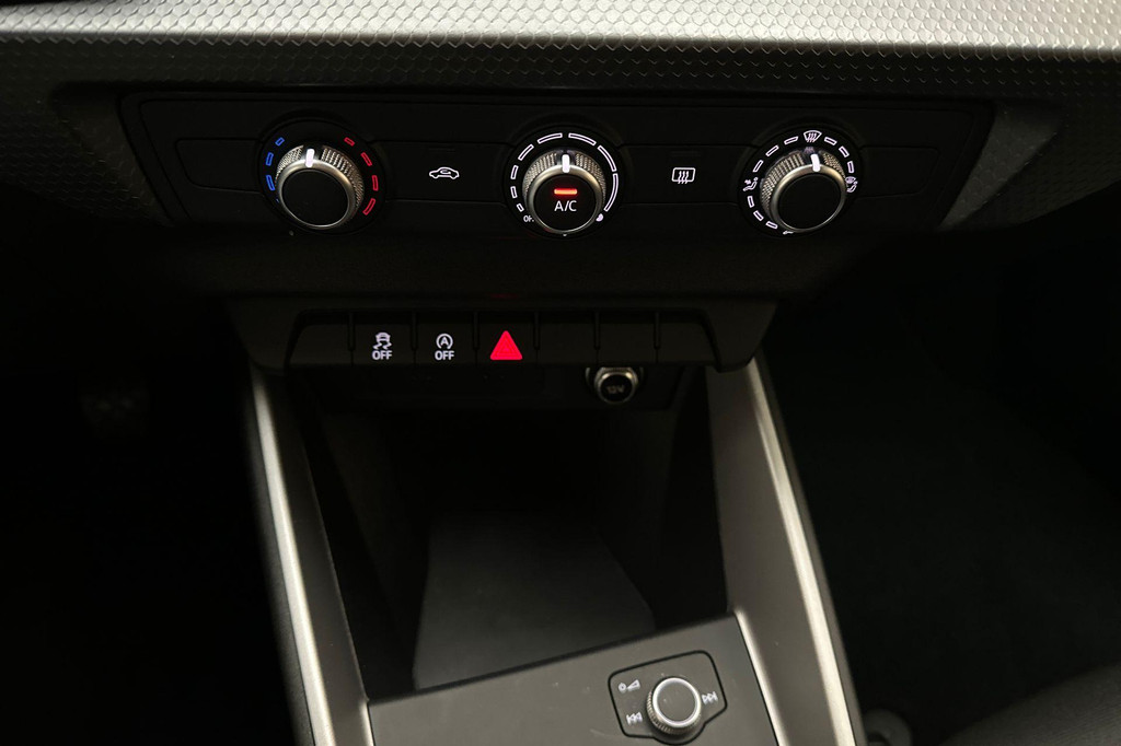 Audi A1 (R790BT) met abonnement