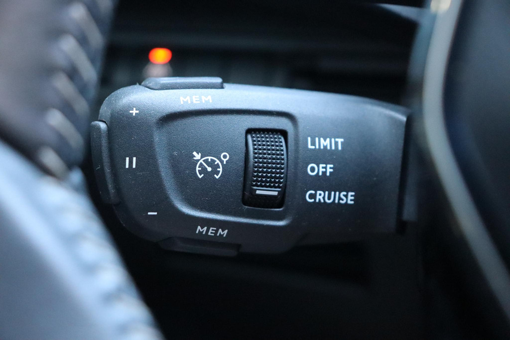 Peugeot 5008 (S115BB) met abonnement