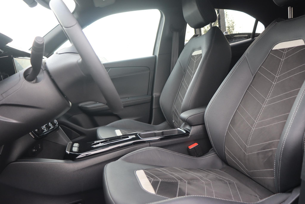 Opel Mokka-e (GFG88K) met abonnement