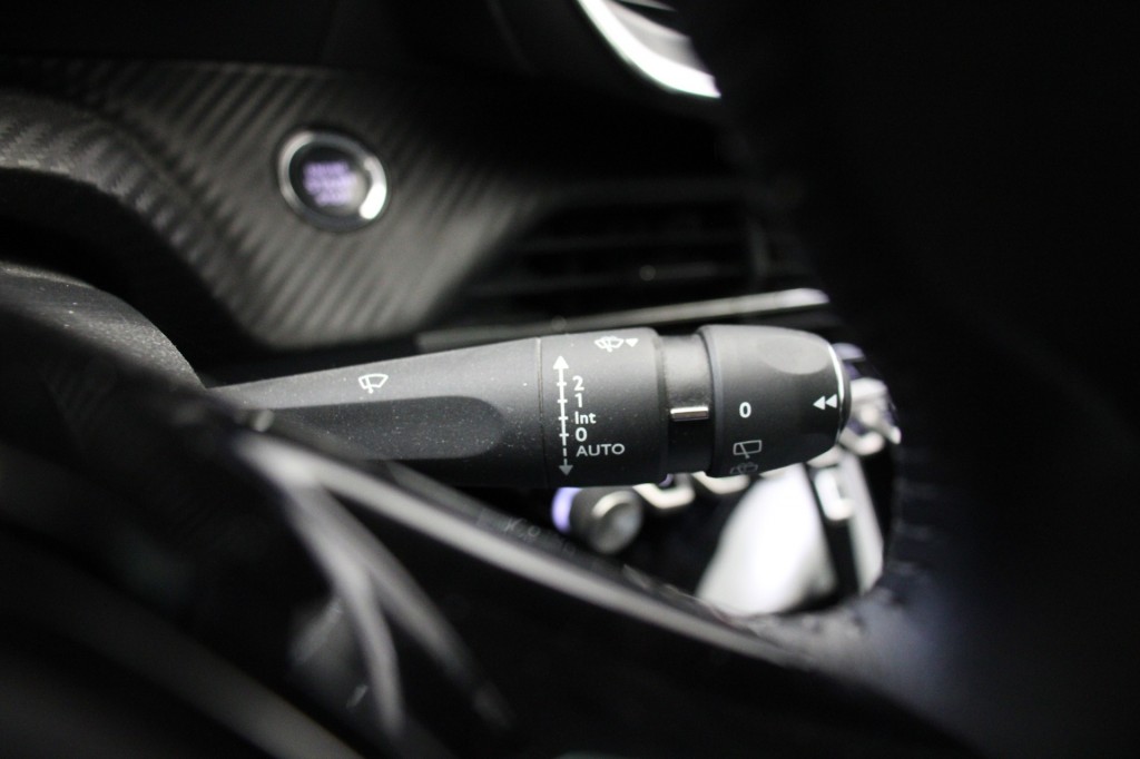 Peugeot 208 (J673KJ) met abonnement