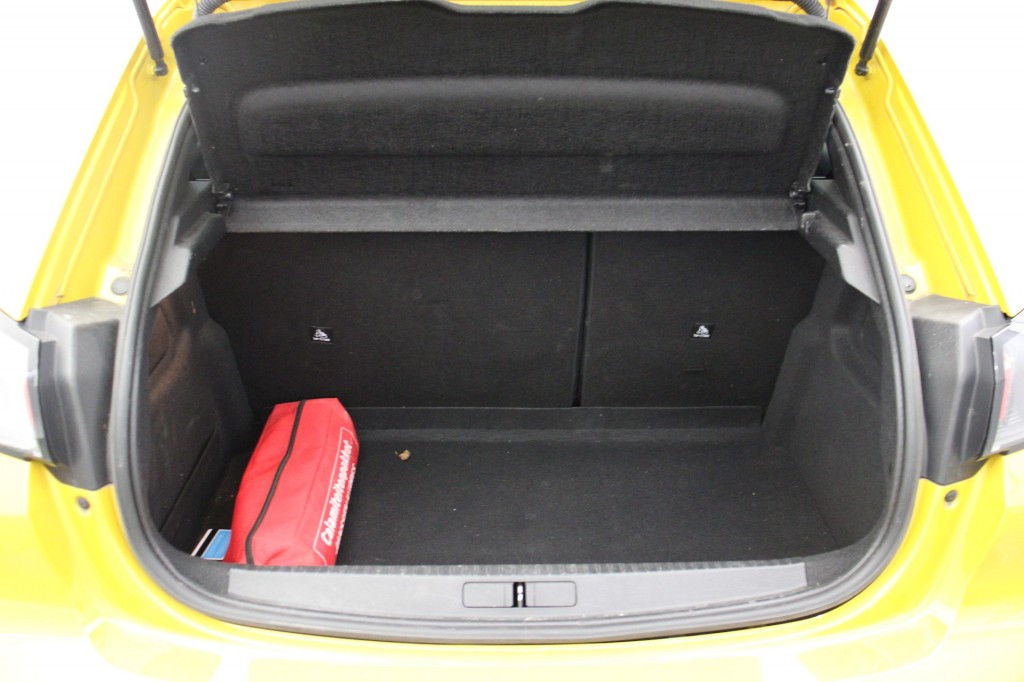 Peugeot 208 (J673KJ) met abonnement