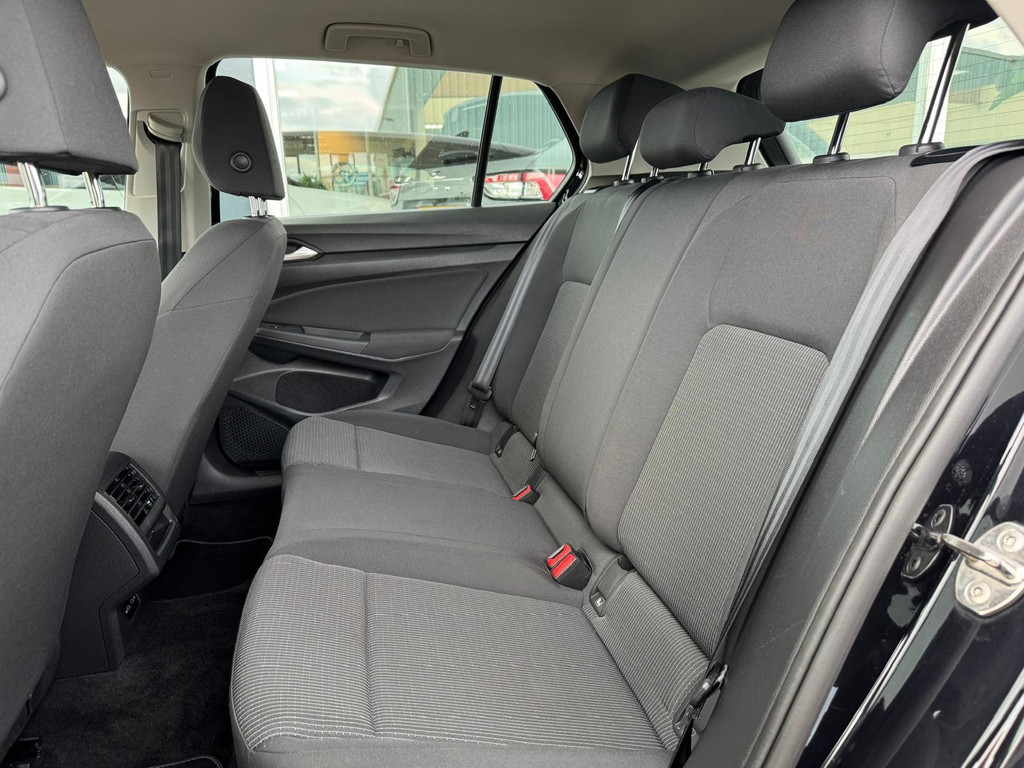 Volkswagen Golf (J065XK) met abonnement