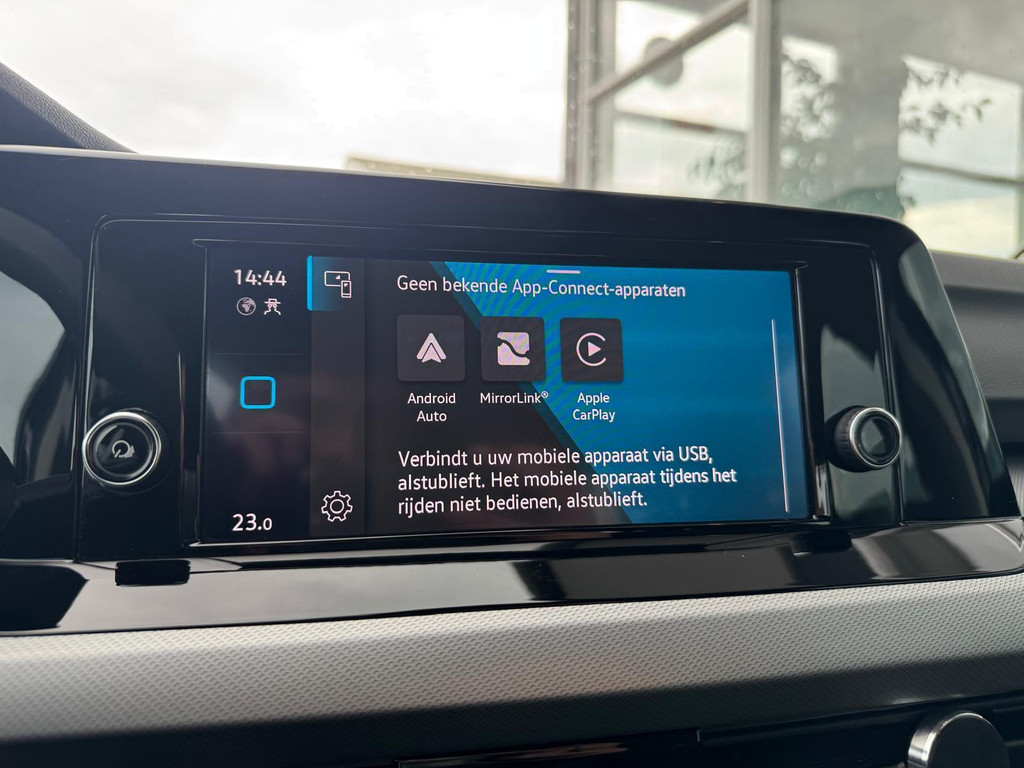 Volkswagen Golf (J065XK) met abonnement