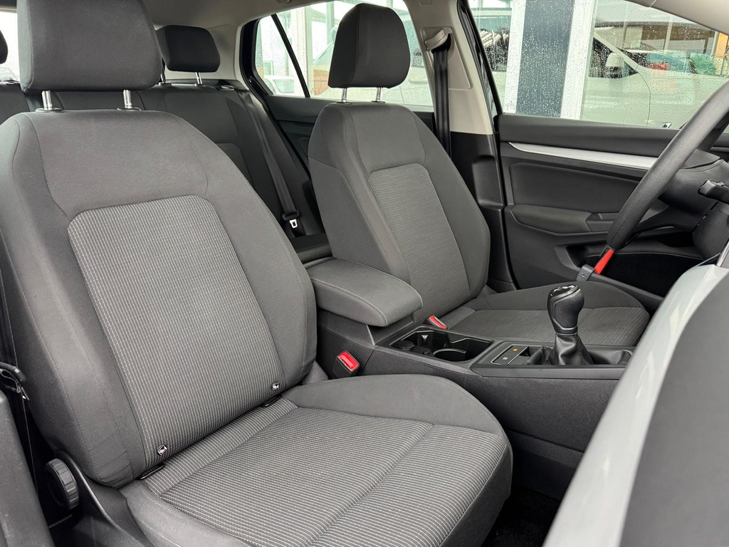 Volkswagen Golf (J065XK) met abonnement