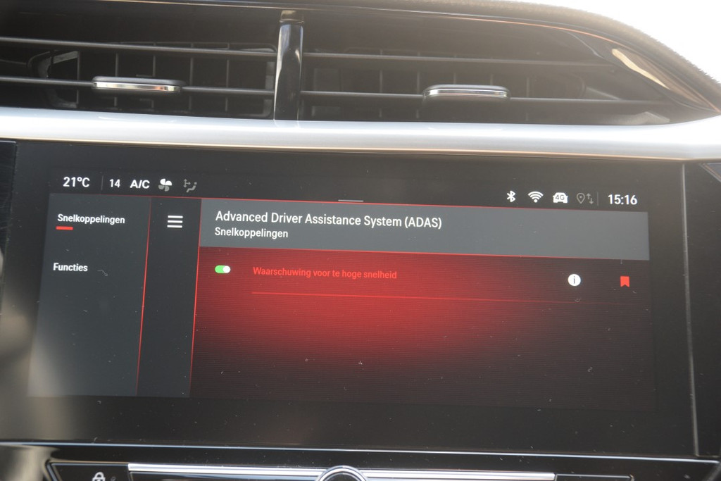 Opel Corsa (JFB78K) met abonnement