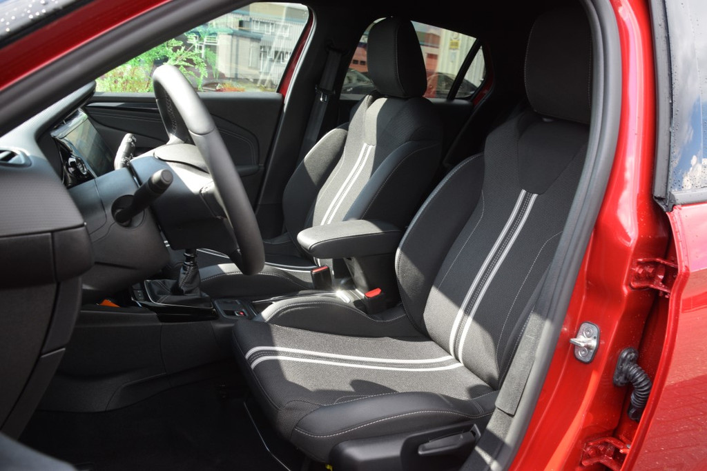 Opel Corsa (JFB78K) met abonnement