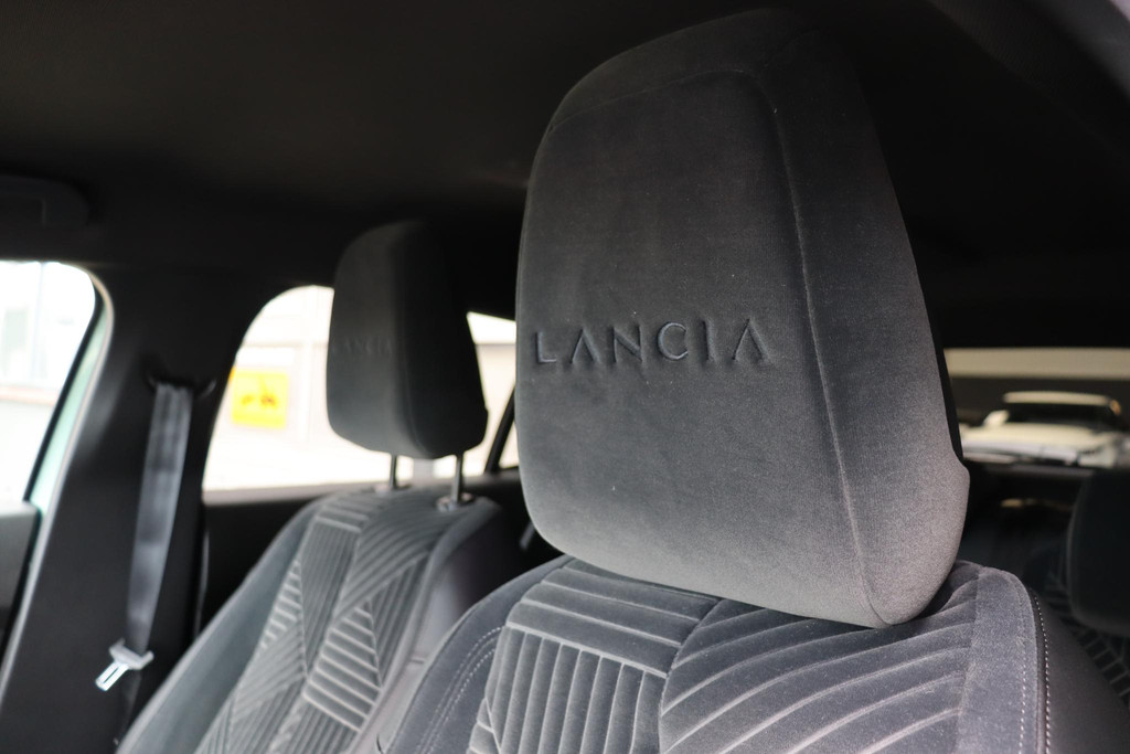 Lancia Ypsilon (GRL16P) met abonnement