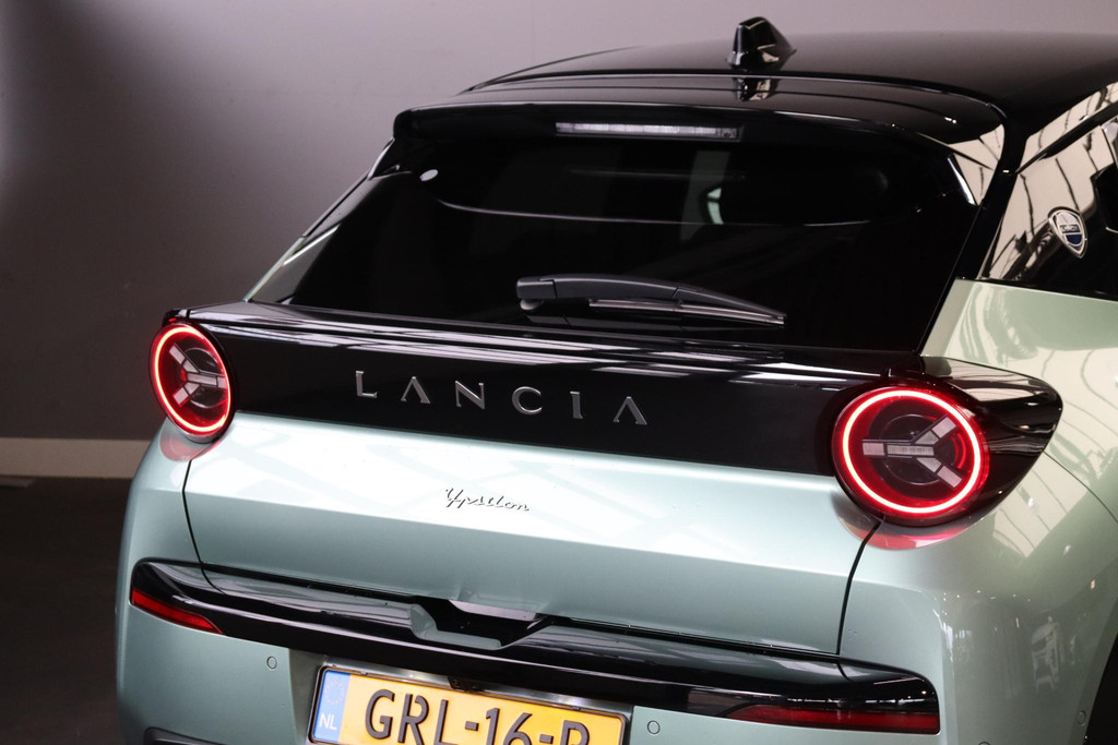 Lancia Ypsilon (GRL16P) met abonnement