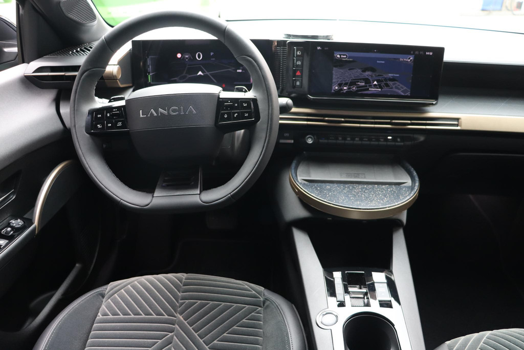 Lancia Ypsilon (GRL16P) met abonnement