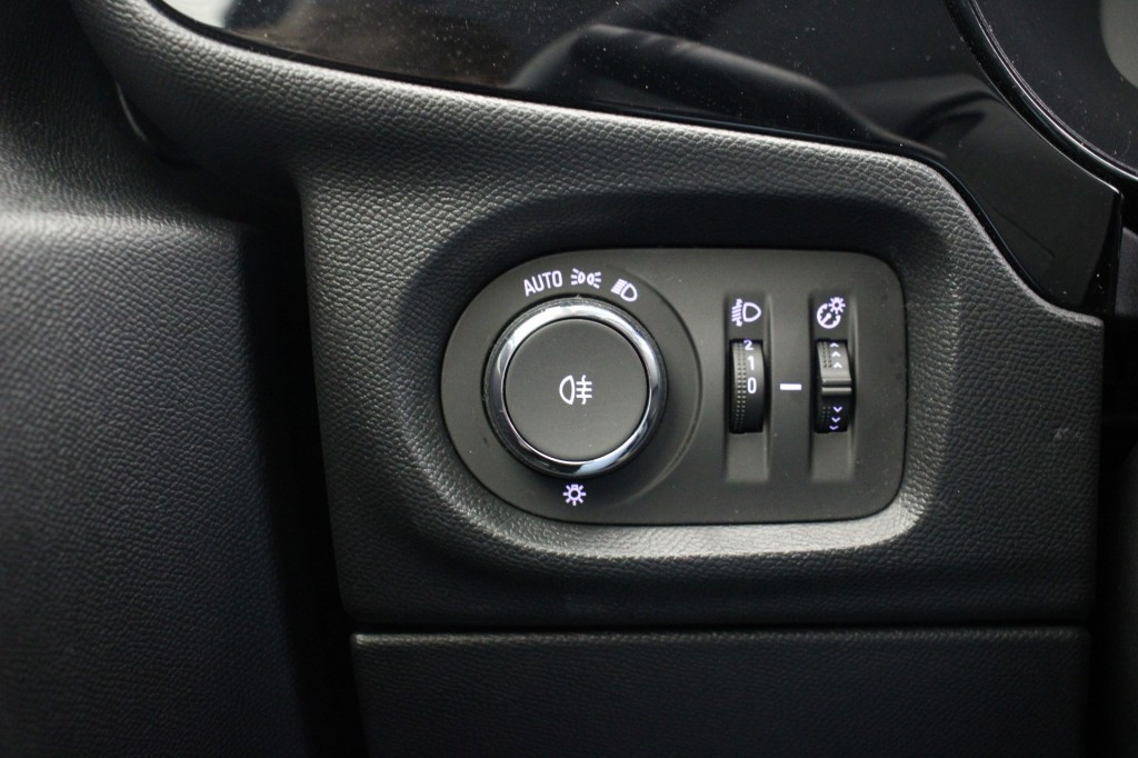 Opel CORSA-E (T050SP) met abonnement