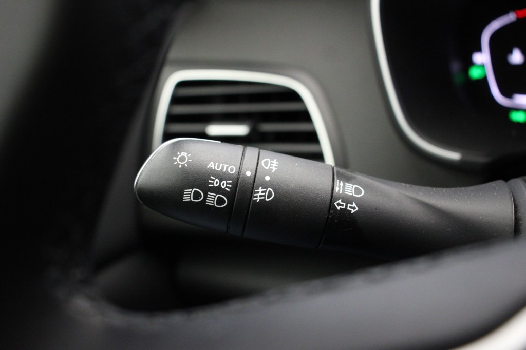 Renault MEGANE Estate (T494LH) met abonnement