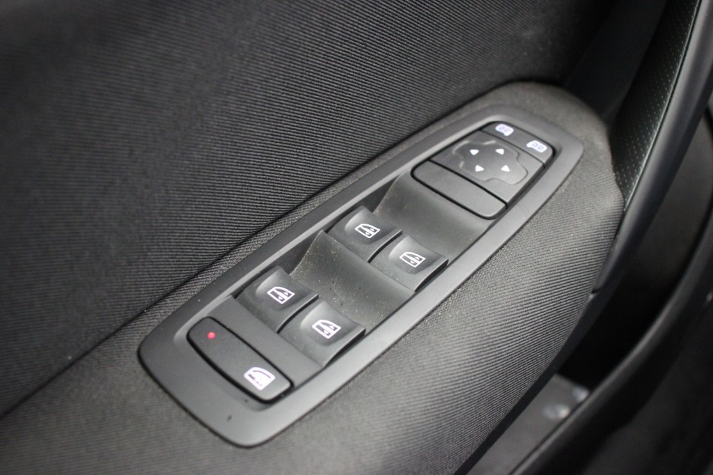 Renault MEGANE Estate (T494LH) met abonnement