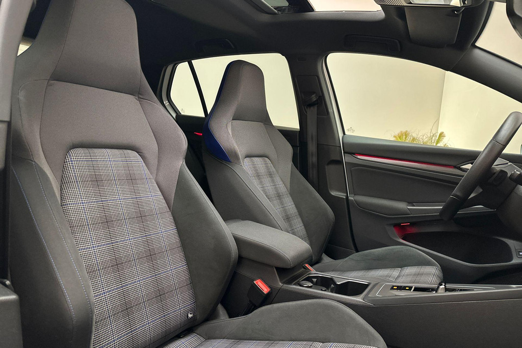 Volkswagen Golf GTE (JFP29N) met abonnement