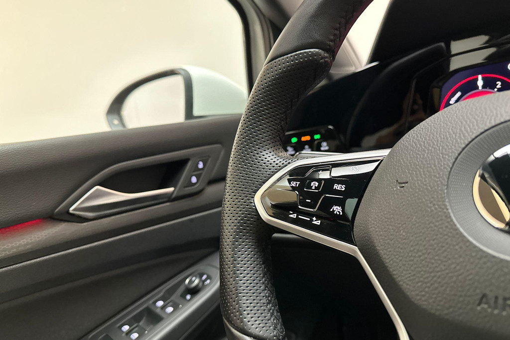 Volkswagen Golf GTE (JFP29N) met abonnement