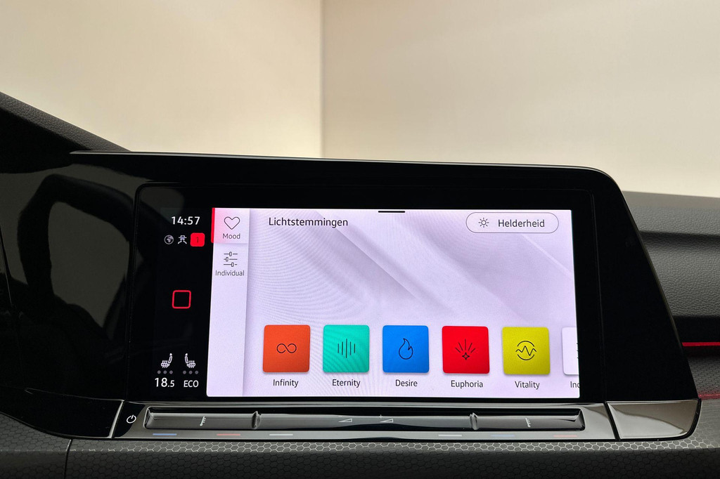 Volkswagen Golf GTE (JFP29N) met abonnement