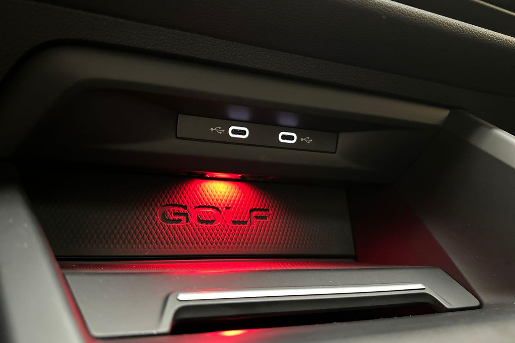 Volkswagen Golf GTE (JFP29N) met abonnement