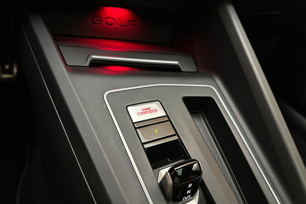 Volkswagen Golf GTE (JFP29N) met abonnement