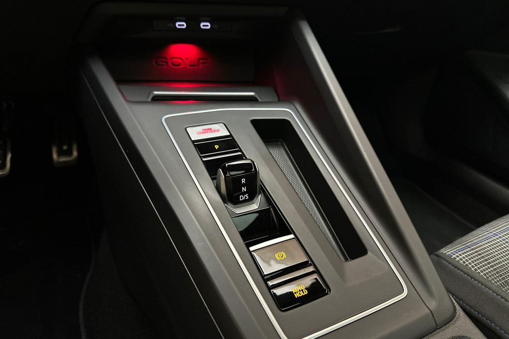 Volkswagen Golf GTE (JFP29N) met abonnement