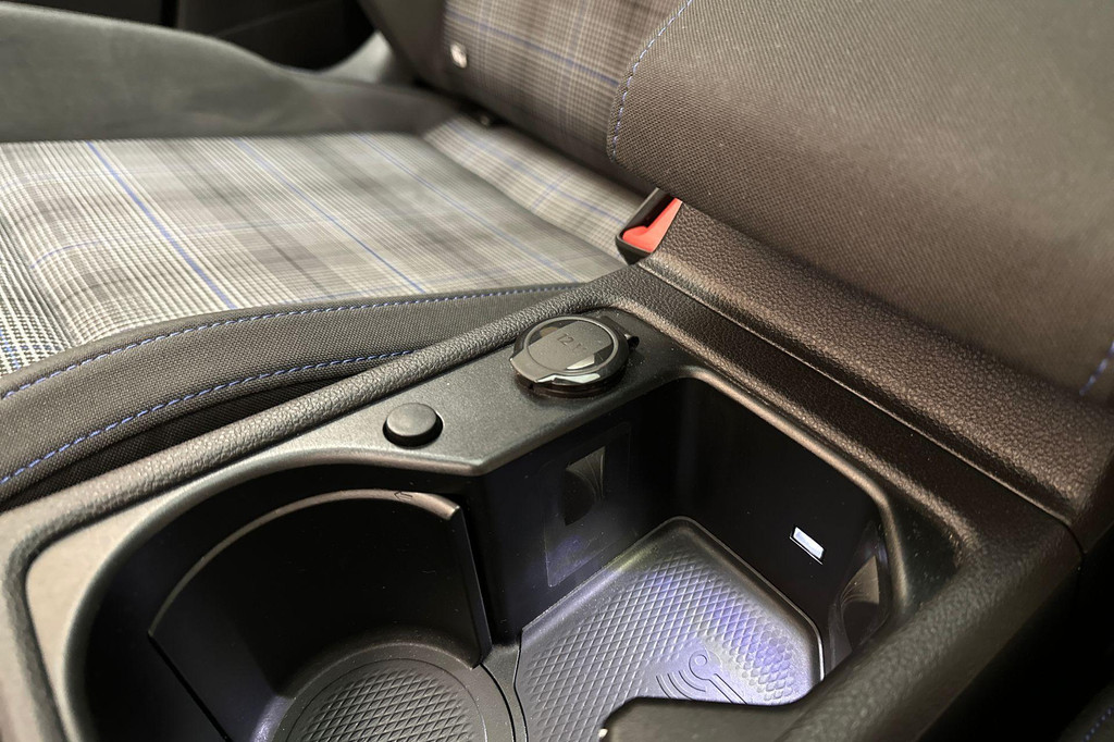 Volkswagen Golf GTE (JFP29N) met abonnement