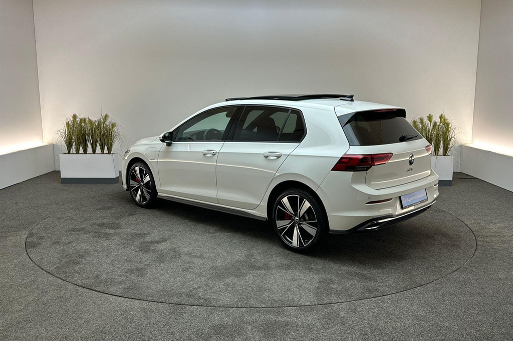 Volkswagen Golf GTE (JFP29N) met abonnement