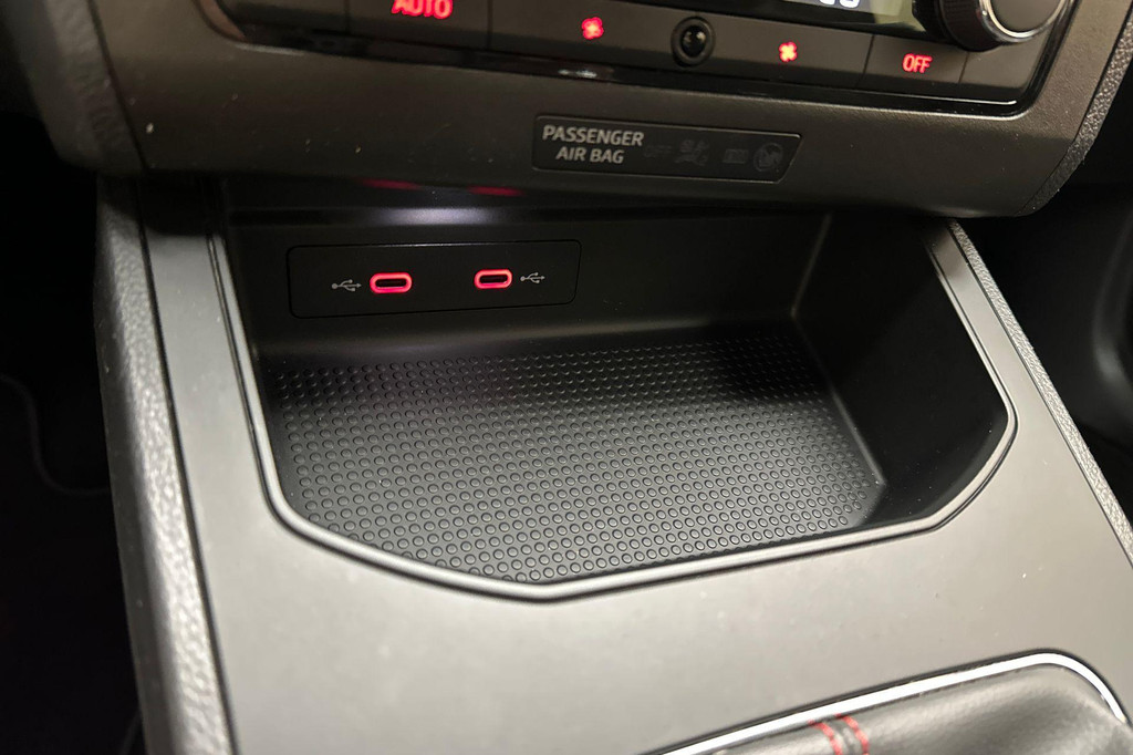 Seat Ibiza (K747SX) met abonnement