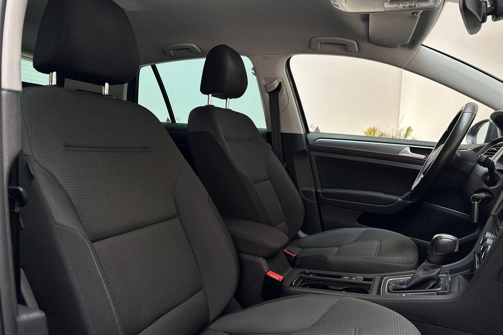 Volkswagen e-Golf (J228HX) met abonnement