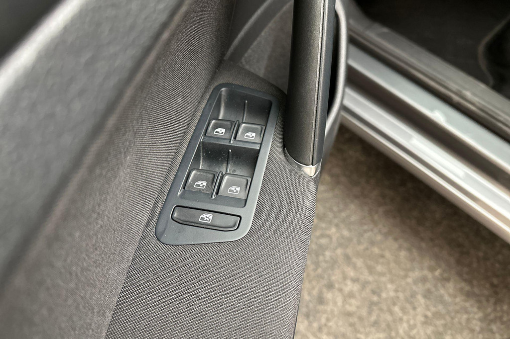 Volkswagen e-Golf (J228HX) met abonnement