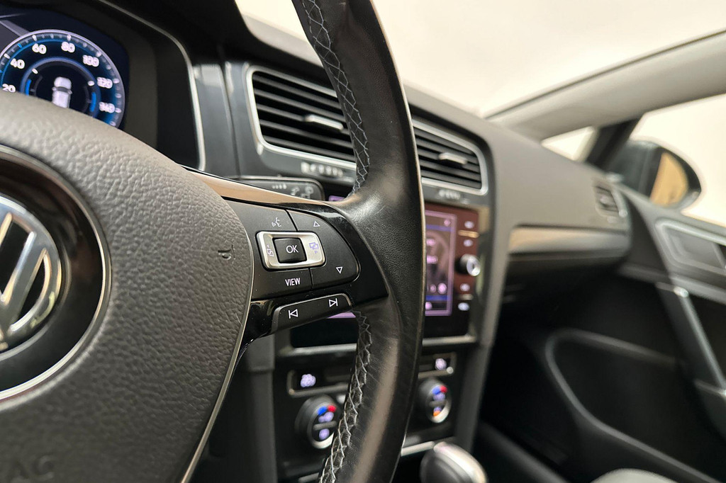 Volkswagen e-Golf (J228HX) met abonnement