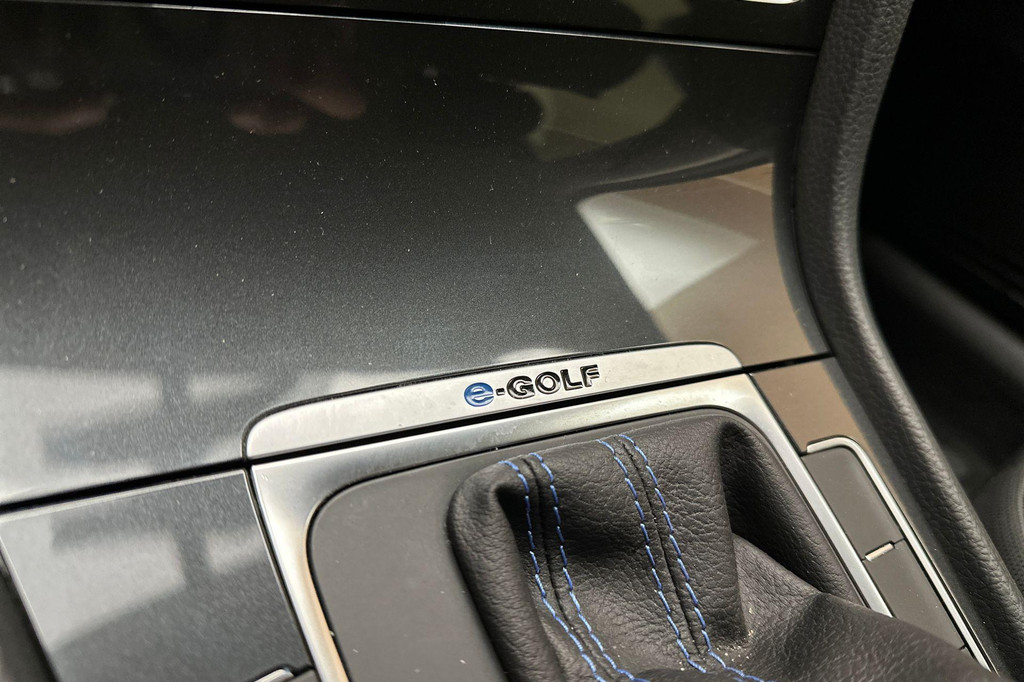 Volkswagen e-Golf (J228HX) met abonnement