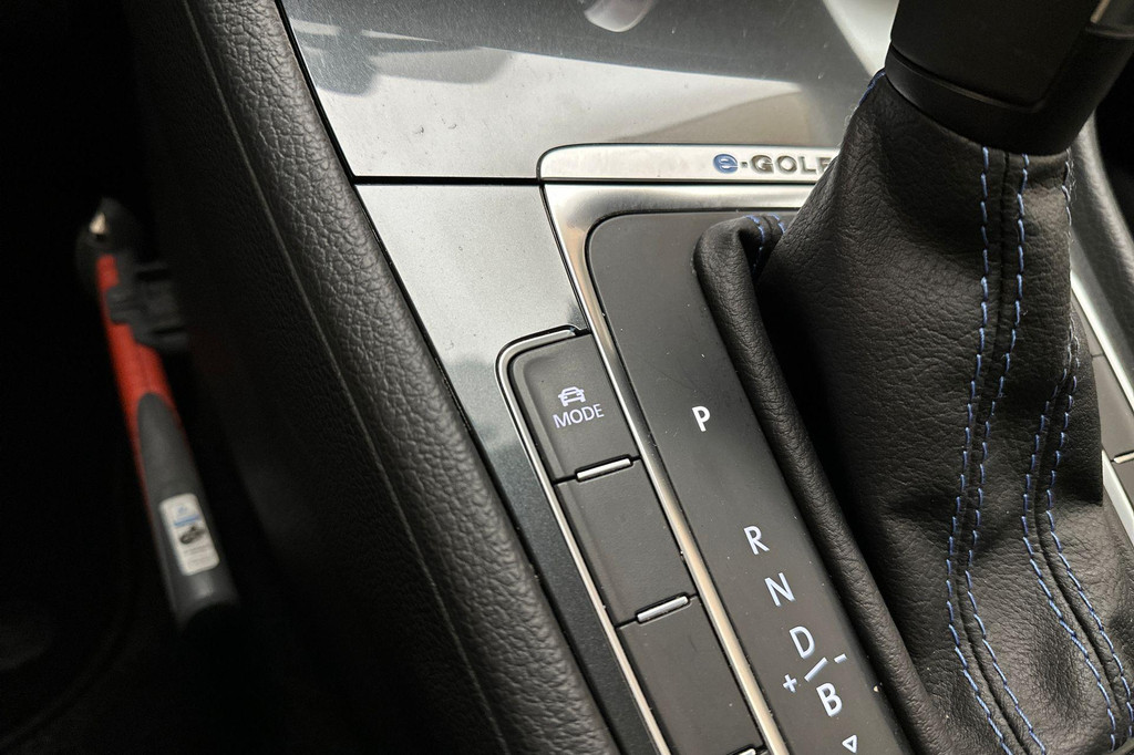 Volkswagen e-Golf (J228HX) met abonnement