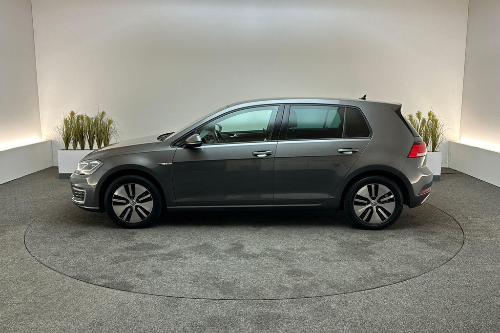 Volkswagen e-Golf (J228HX) met abonnement