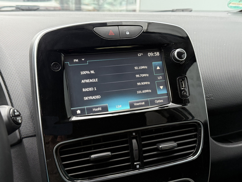 Renault Clio (H887JT) met abonnement