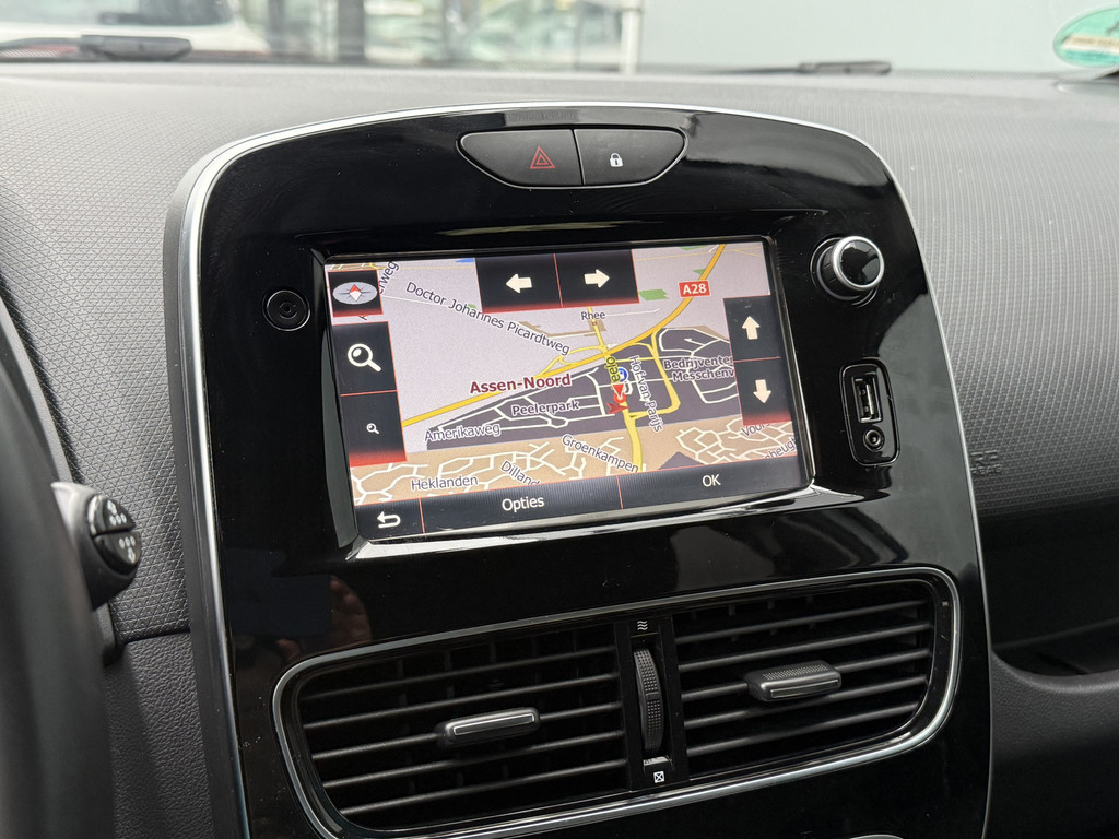 Renault Clio (H887JT) met abonnement