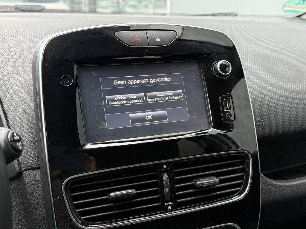 Renault Clio (H887JT) met abonnement