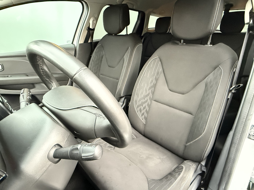 Renault Clio (H887JT) met abonnement