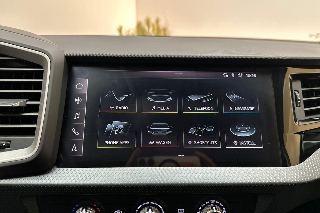 Audi A1 (J118HL) met abonnement