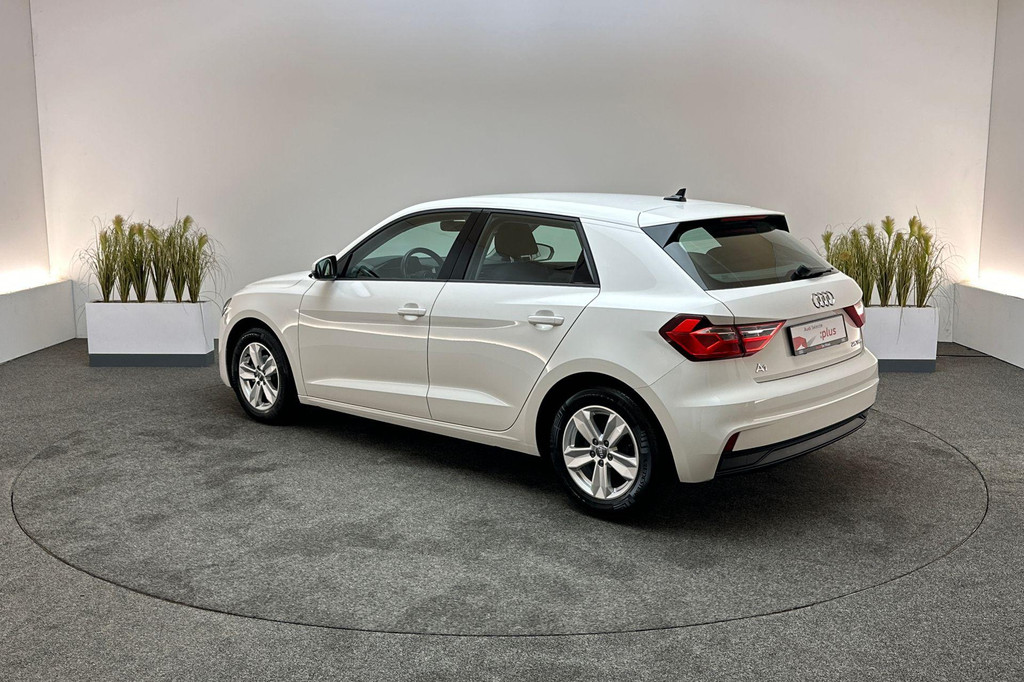 Audi A1 (J118HL) met abonnement