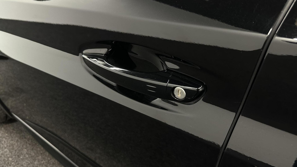 Peugeot 208 (L305XG) met abonnement