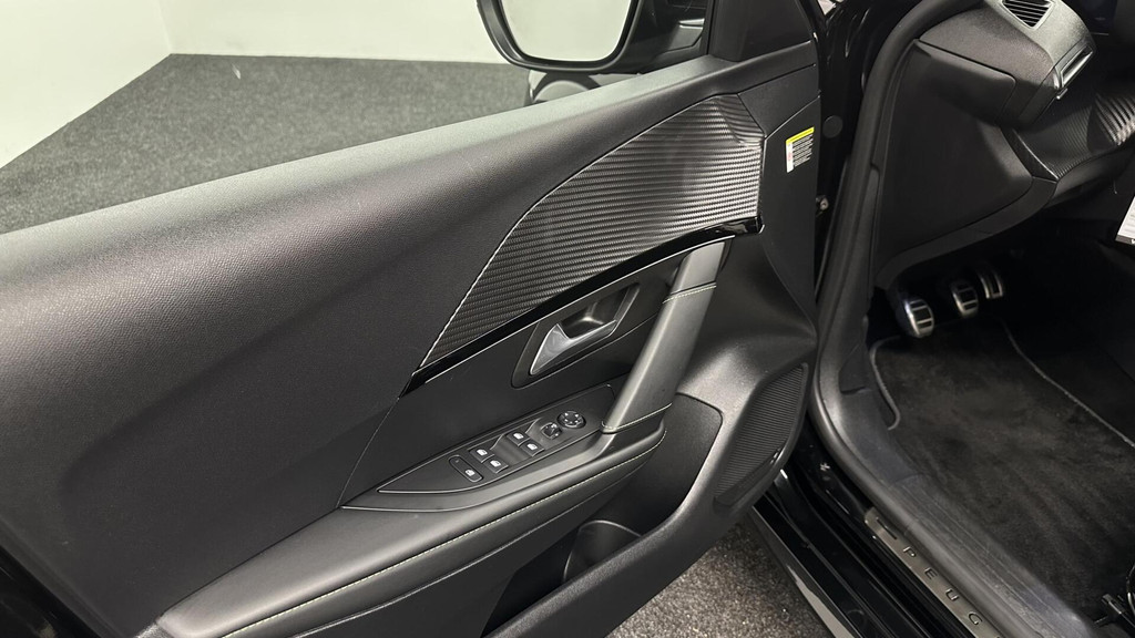 Peugeot 208 (L305XG) met abonnement