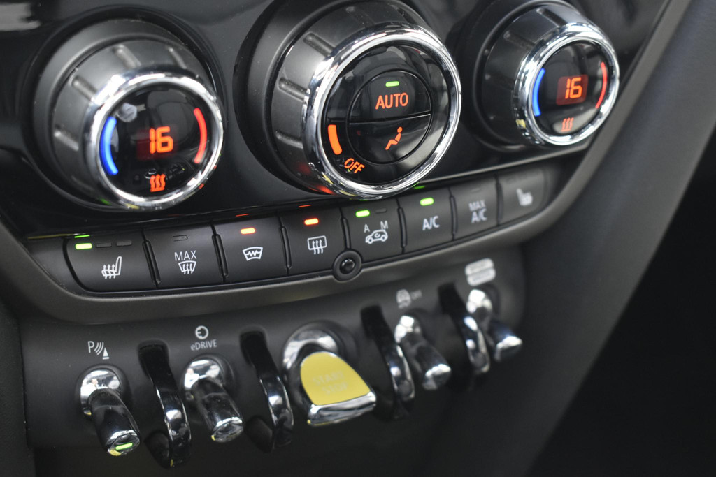 MINI Countryman (JFZ27Z) met abonnement