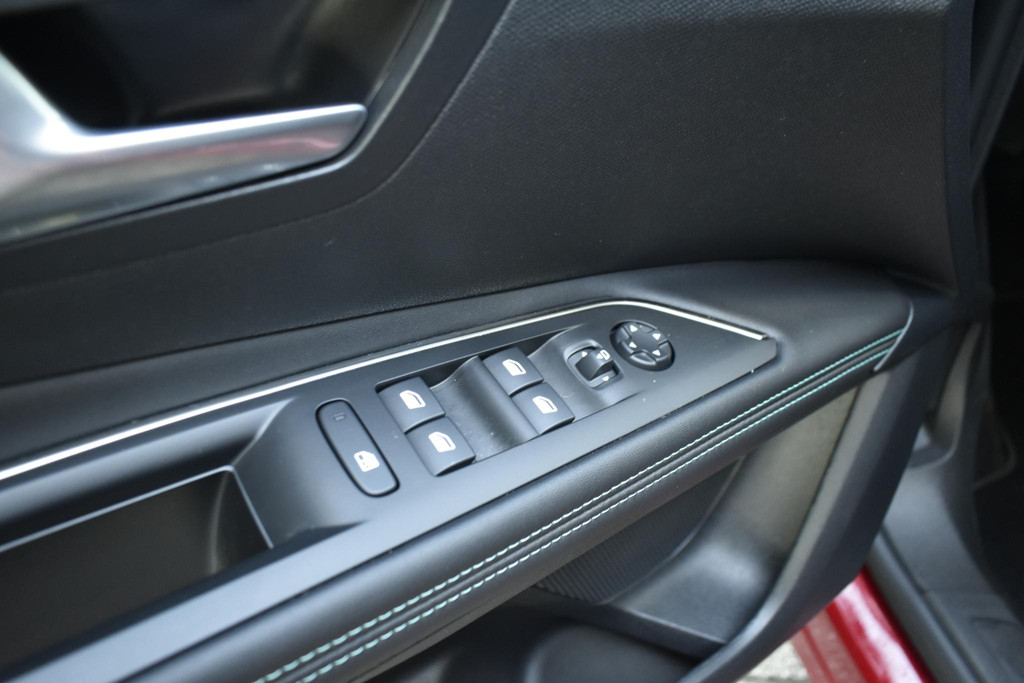 Peugeot 3008 (JFX65J) met abonnement