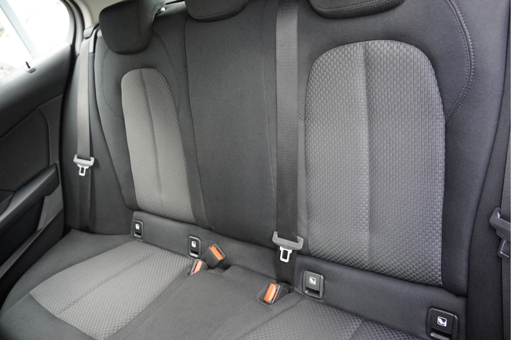 BMW 1-serie (P658SJ) met abonnement